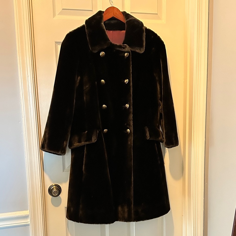 Luxurious Vintage Double-Breasted Chocolate Brown Faux Fur Teddy Coat W/P-S - Picture 4 of 11